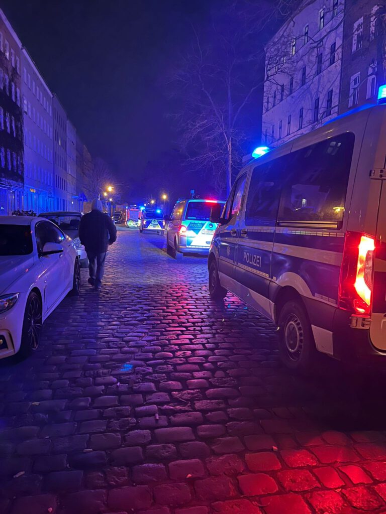 20250101-Rettungseinsatz-Victoriastadt-768x1024